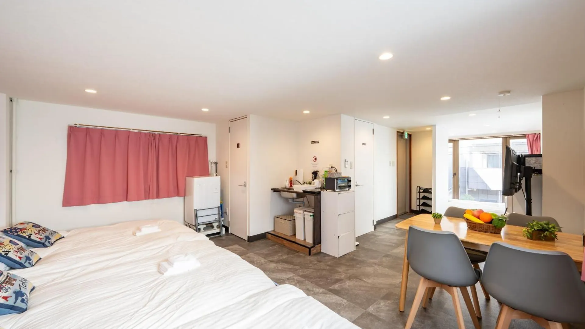 Thunder Hotel -雷門サンダーホテル- 浅草駅から徒歩5分 ベビー用品付き ファミリーも歓迎 大人8名もok!! Tokyo