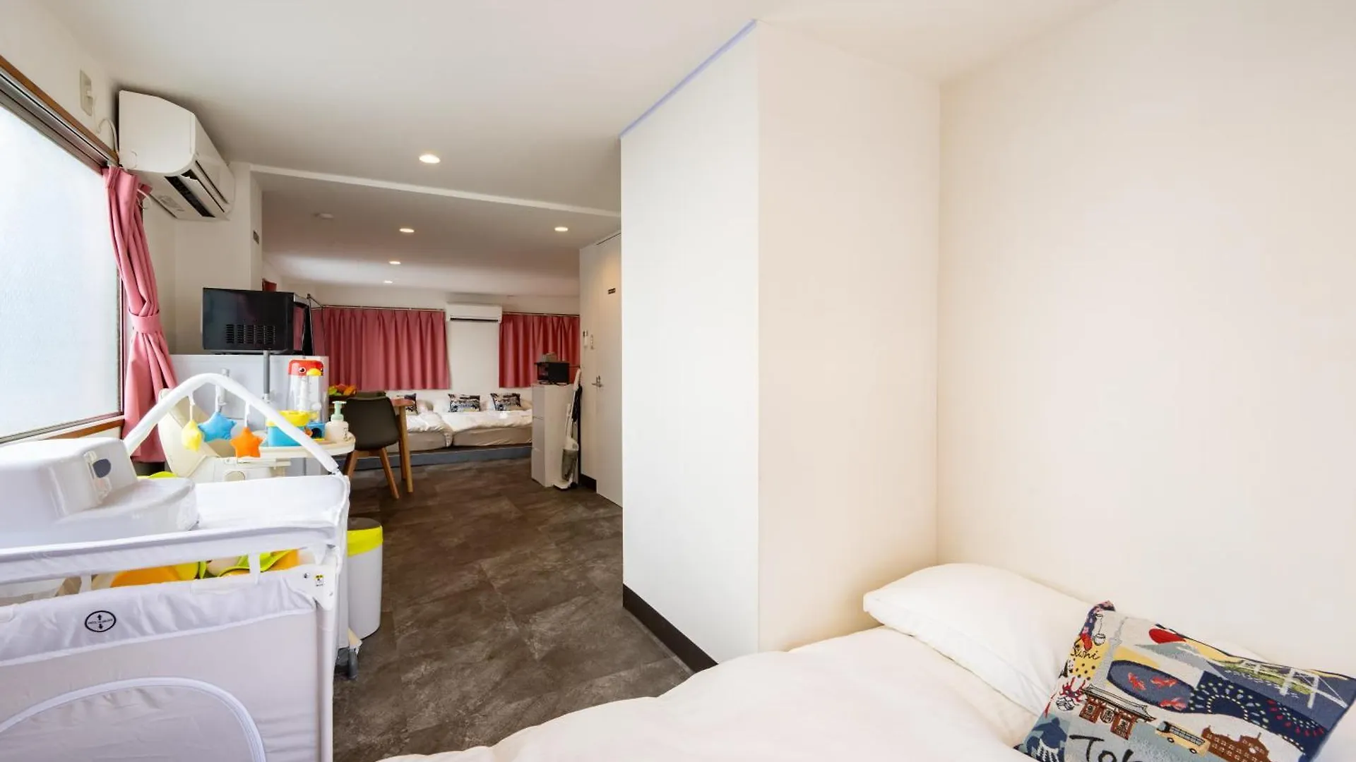 Thunder Hotel -雷門サンダーホテル- 浅草駅から徒歩5分 ベビー用品付き ファミリーも歓迎 大人8名もok!! Tokyo 0*,